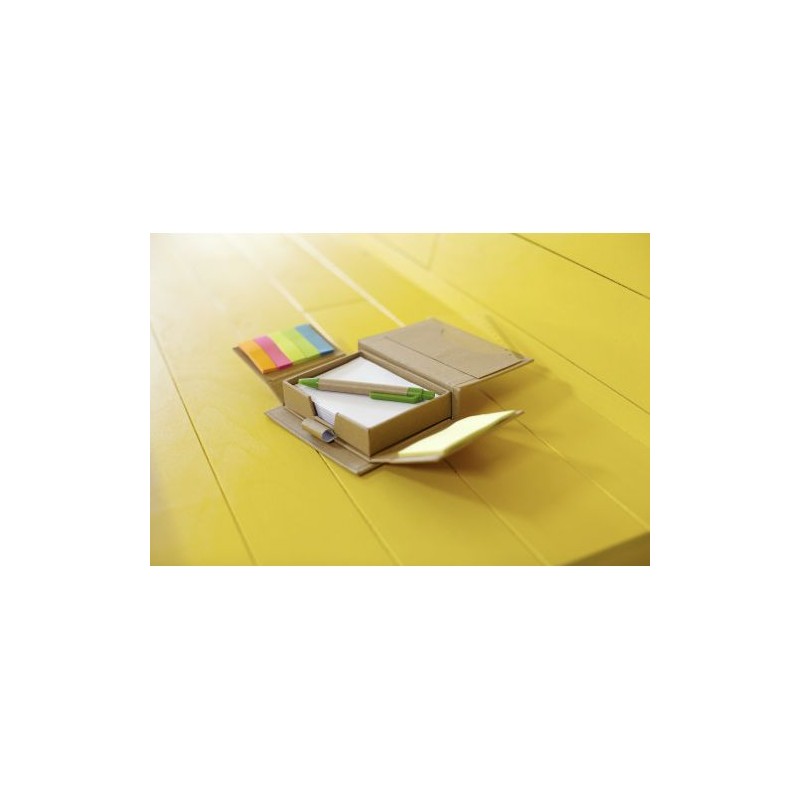 Étui personnalisé de 150 papiers Glenn - Papeterie Matières : carton Couleurs : vert clair marquage laser ultra précis