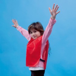 Chasuble Colorée Personnalisée Unique pour Enfants - Wiki Matières : polyester Couleurs : rouge goodies publicitaire événementie