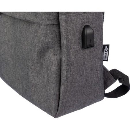 Sac à dos  porte-ordinateur personnalisé en rPET - Henrik Matières : polyester Couleurs : noir objet promo petit budget