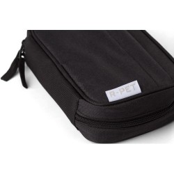 Pochette de voyage  en rPET 600D personnalisée - Calix Matières : polyester Couleurs : noir impression haute définition