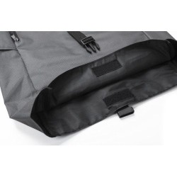 Sac à dos roll-top  en polyester rPET - Evie Matières : polyester Couleurs : noir accessoire événementiel unique
