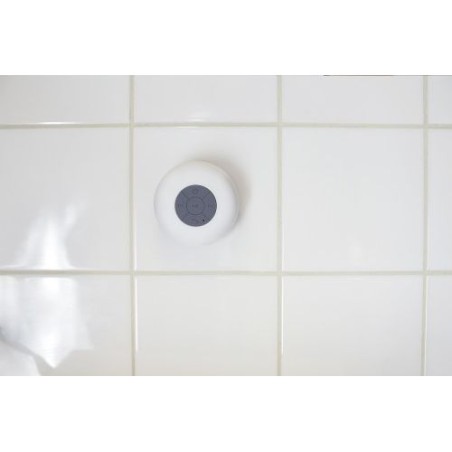Enceinte Bluetooth étanche personnalisée - Jude Matières : plastique Couleurs : rouge objet promotionnel éco-responsable