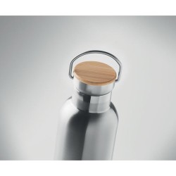 Bouteille isotherme double paroi 750ml personnalisée - Helsinki Matières : acier inoxydable Couleurs : argenté mat objet publici