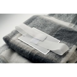 Couverture  en mohair à carreaux - QUET accessoire événementiel unique