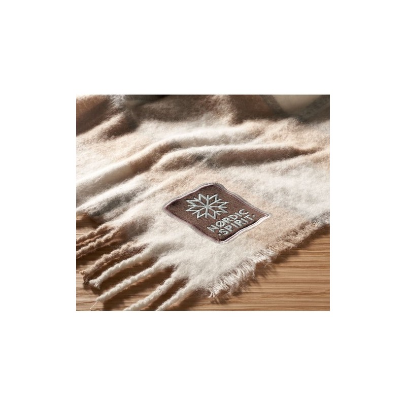 Couverture  en mohair à carreaux - QUET Matières : PET recyclé Couleurs : beige cadeau client original
