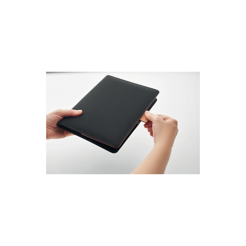 Conférencier A5 en RPET - Élégance et Écologie