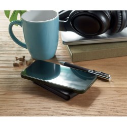 Chargeur magnétique  et efficace 15W - FAWTT Matières : PET recyclé Couleurs : noir livraison express 24h 48h
