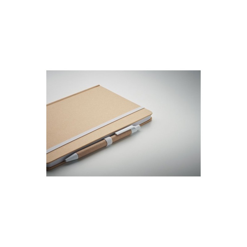 Carnet A5  en carton recyclé personnalisé - CARATIL Matières : papier Couleurs : blanc cadeau client original