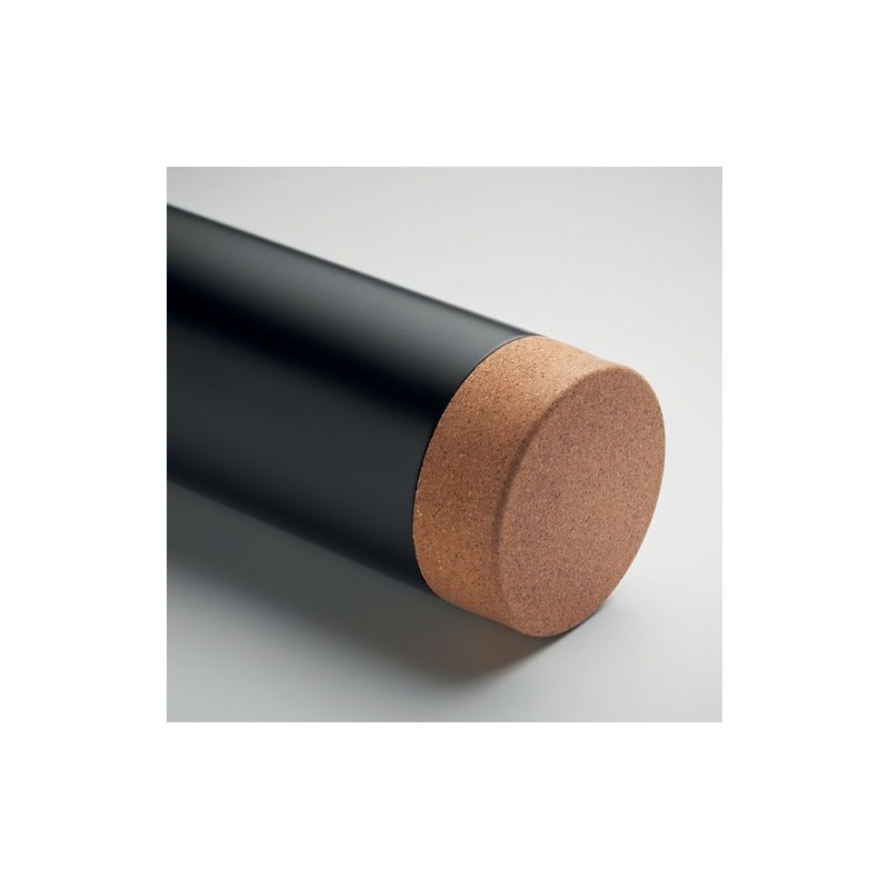 Bouteille isotherme double paroi 500ml personnalisée IVES Couleurs : noir Matières : acier inoxydable recyclé cadeau collaborate