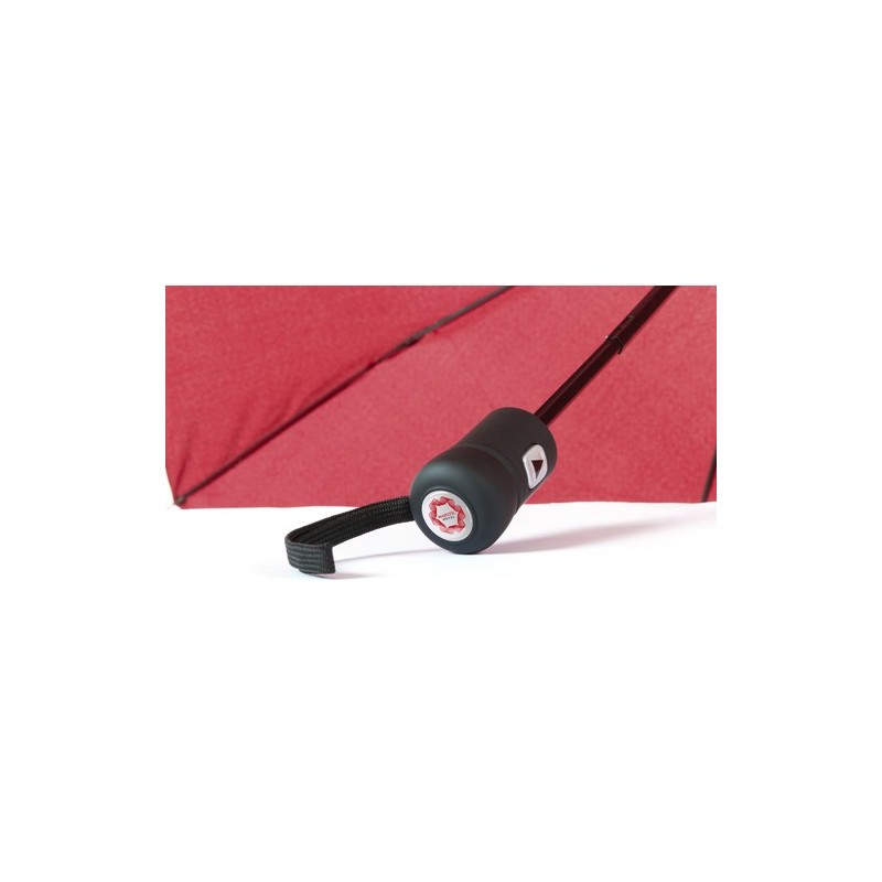Parapluie Personnalisé Pratique et Élégant Hebol pas cher Matières : pongée Couleurs : noir objet promotionnel éco-responsable