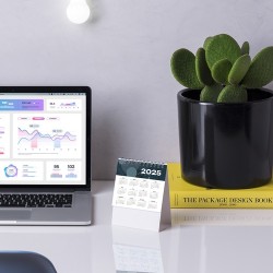 Calendrier Bureau Personnalisé Éco-responsable - Feber Matières : carton impression haute définition