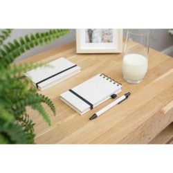 Carnet à spirale  A6 en carton recyclé - Martha Matières : carton Couleurs : blanc objet promotionnel éco-responsable