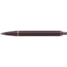 Stylo bille personnalisé luxe monochrome Parker IM Matières : métal Couleurs : bordeaux objet publicitaire robuste