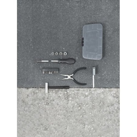 Boîte à outils personnalisable de 19 pièces - Objet publicitaire pratique Blaine Matières : plastique Couleurs : gris clair impr
