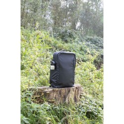 Sac à dos déperlant en polyester personnalisé Brecken Matières : polyester Couleurs : noir marquage couleur éclatante