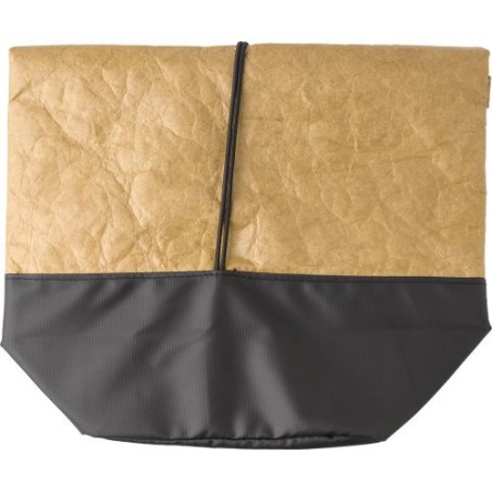 Sac isotherme  en non-tissé et polyester 600D Kerry Matières : polyester Couleurs : brun personnalisable avec votre logo