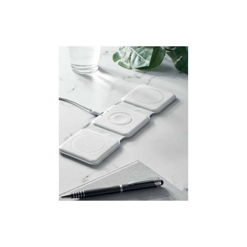 Chargeur pliable personnalisé 3 en 1 - ORIO Matières : ABS Couleurs : blanc marquage laser ultra précis