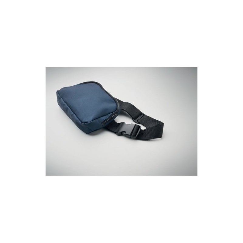 Sac banane  en polyester 300D personnalisée TOSHI Matières : PET recyclé Couleurs : bleu accessoire événementiel unique
