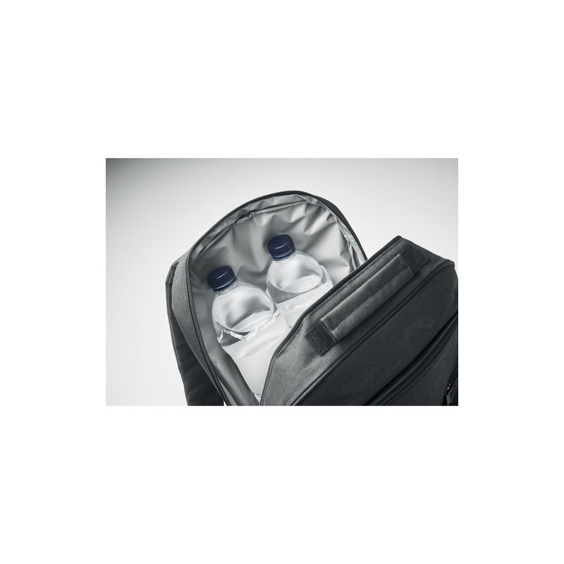 Sac à dos isotherme  300D - COOLPACK Matières : PET recyclé Couleurs : noir marquage laser ultra précis