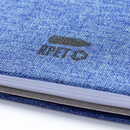 Cahier Éco-responsable et Personnalisé Fonctionnel Maisux pas cher Matières : PET recyclé Couleurs : vert objet promo petit budg