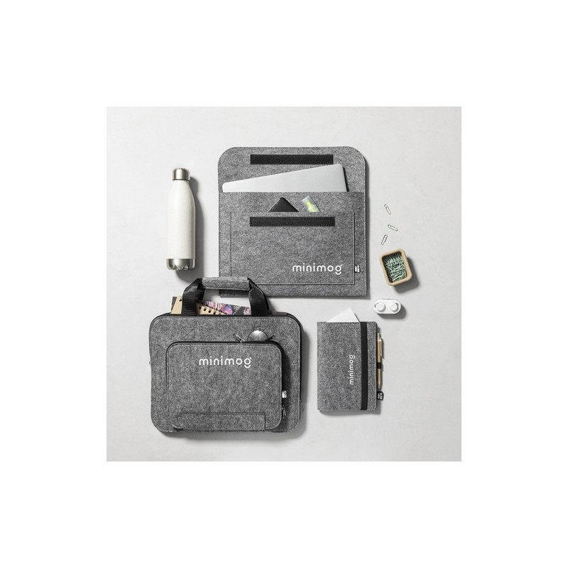 Housse Éco-responsable Personnalisée pour Ordinateur Portable Novac pas cher Matières : PET recyclé Couleurs : gris impression h