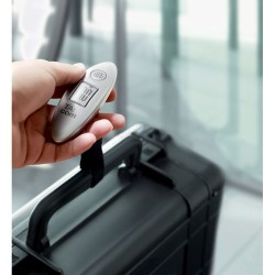 Pèse-bagages pratique personnalisé WEIGHIT Matières : PVC Couleurs : argenté mat livraison express 24h 48h