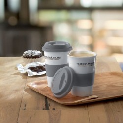 Mug céramique pratique et personnalisable avec silicone TRIBECA Matières : porcelaine Couleurs : gris marquage laser ultra préci
