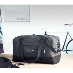 Sac de week-end personnalisé en feutre RPET INDICO BAG Matières : PET recyclé Couleurs : pierre marquage laser ultra précis
