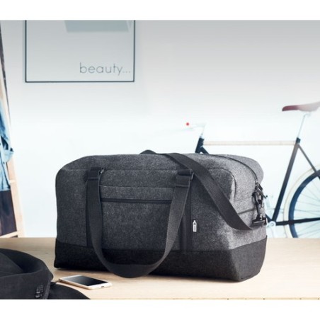 Sac de week-end personnalisé en feutre RPET INDICO BAG Matières : PET recyclé Couleurs : pierre livraison express 24h 48h