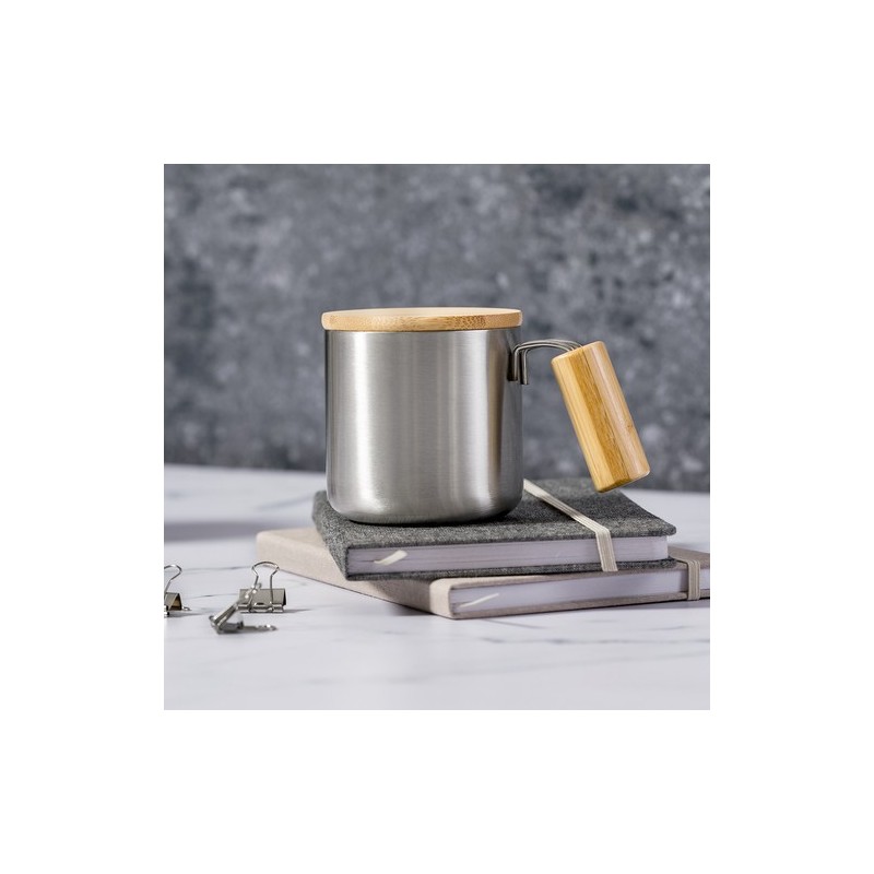 Tasse Isotherme Éco-responsable Personnalisée - Claire Matières : bambou Couleurs : noir cadeau client original