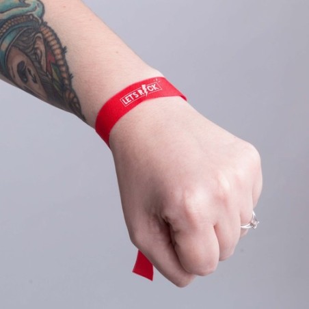 Bracelet Personnalisé Identité - Mendol Matières : polyester Couleurs : rose cadeau affaires élégant