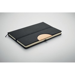 Carnet A5 Éco-responsable et Personnalisé 80 pages lignées RPET BLAMA Matières : papier Couleurs : noir goodies publicitaire évé