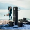 Set Pratique de Bouteille Isotherme Personnalisée et 2 Gobelets SHARM Matières : acier inoxydable Couleurs : noir impression hau