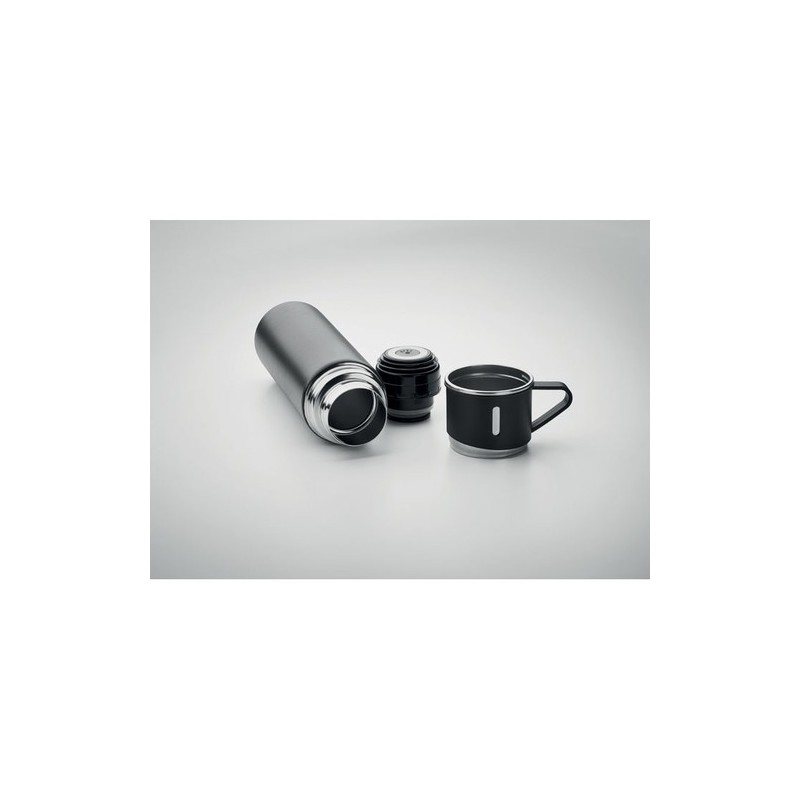 Set Pratique de Bouteille Isotherme Personnalisée et 2 Gobelets SHARM Matières : acier inoxydable Couleurs : noir livraison expr