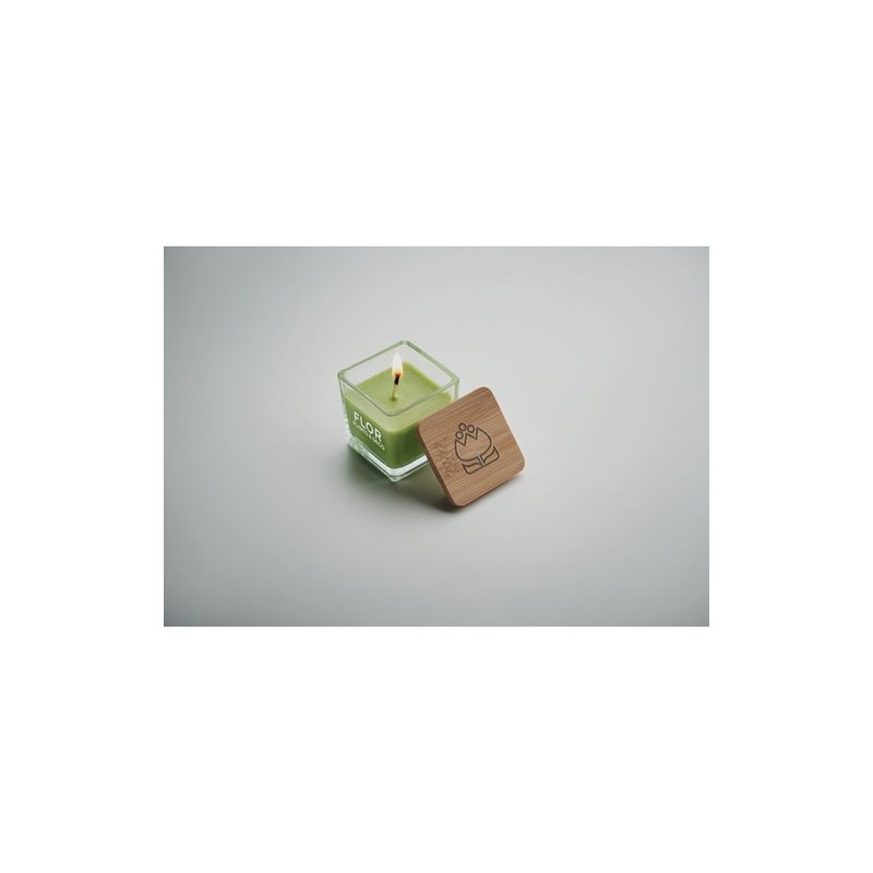 Bougie parfumée carrée 50gr personnalisée idéale pour décorer PILA Matières : verre Couleurs : vert citron cadeau affaires éléga