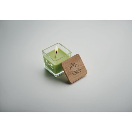 Bougie parfumée carrée 50gr personnalisée idéale pour décorer PILA Matières : verre Couleurs : vert citron cadeau affaires éléga