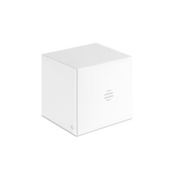 Bougie parfumée carrée 50gr personnalisée idéale pour décorer PILA Matières : verre Couleurs : blanc objet promo petit budget