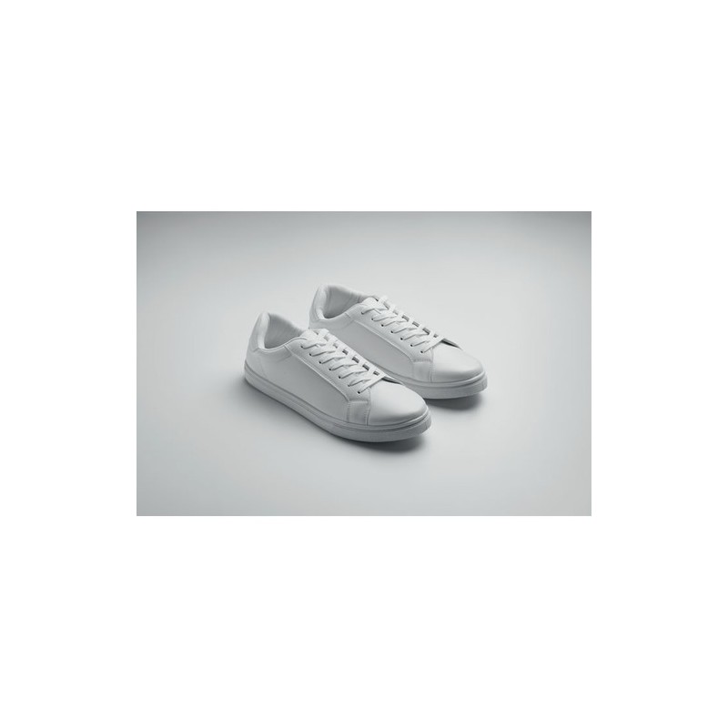Baskets Personnalisées en PU Taille 47 - BLANCOS Matières : PU Couleurs : blanc livraison express 24h 48h