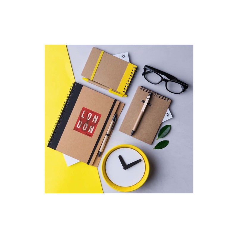 Bloc Notes Éco-responsable Personnalisé - Ecocard Matières : carton recyclé Couleurs : vert cadeau affaires élégant
