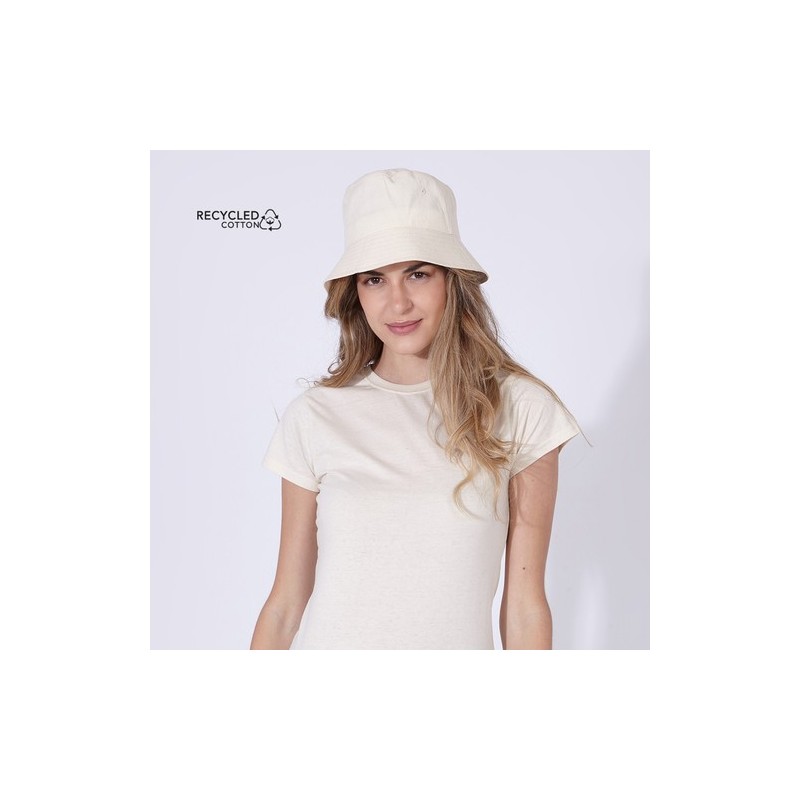Bonnet Personnalisé en Coton Recyclé Madelyn Matières : coton recyclé Couleurs : noir personnalisation sur mesure