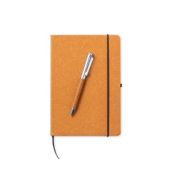 Set Éco-responsable Personnalisé de Cahier et Stylo Nauthax Matières : cuir recyclé Couleurs : marron personnalisation rapide en