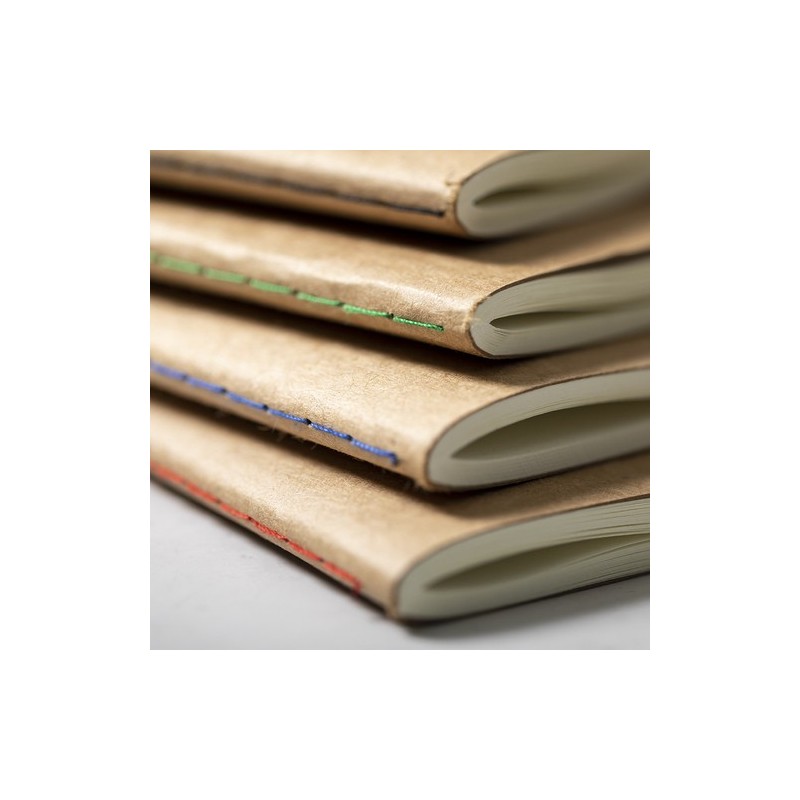 Cahier Pratique Éco-responsable en Carton Recyclé Esteka Matières : carton recyclé Couleurs : noir livraison express 24h 48h