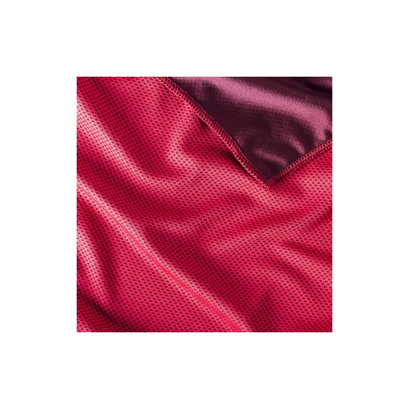 Serviette Rafraîchissante et Personnalisable - Rikat Matières : nylon Couleurs : bleu marquage couleur éclatante