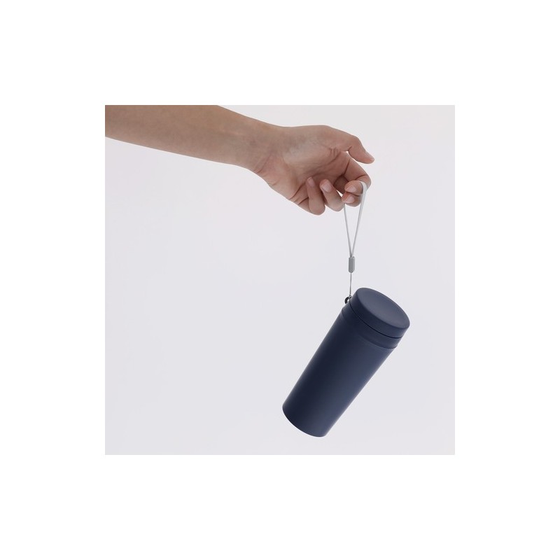 Bidon thermique personnalisé pas cher Redar Couleurs : bleu marine Matières : polypropylène (PP) recyclé personnalisation rapide