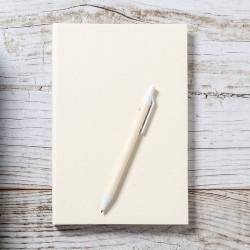 Stylo Éco-responsable Pratique Personnalisé Roliok - pas cher Couleurs : naturel Matières : carton de lait recyclé livraison exp