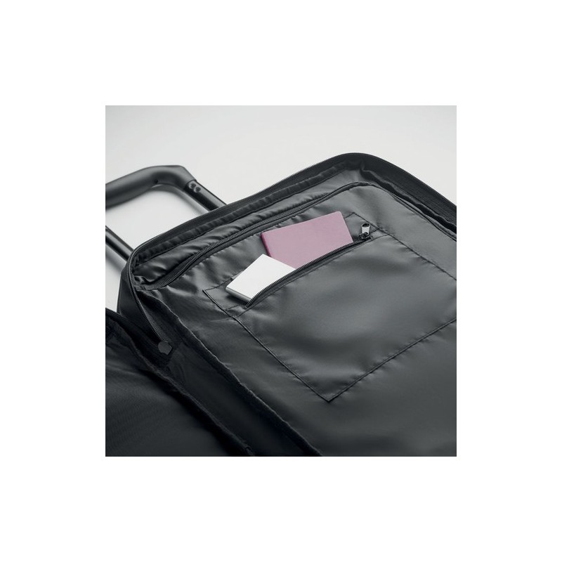 Trolley personnalisé en RPET 600D - Idéal pour vos voyages ARTIC Matières : PET recyclé Couleurs : noir goodies publicitaire évé