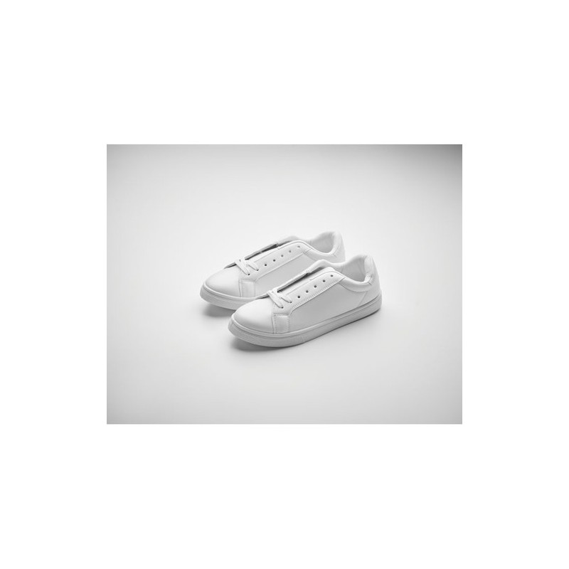Baskets Personnalisées en PU Taille 38 BLANCOS pour le Quotidien Matières : PU Couleurs : blanc marquage laser ultra précis