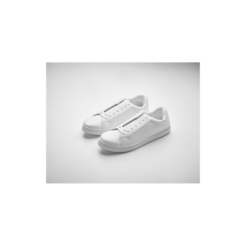 Baskets en PU Personnalisées Taille 41 - BLANCOS Matières : PU Couleurs : blanc marquage laser ultra précis