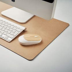 Sous-main personnalisé  en papier recyclé - Idéal pour le bureau Matières : caoutchouc Couleurs : beige goodies publicitaire évé