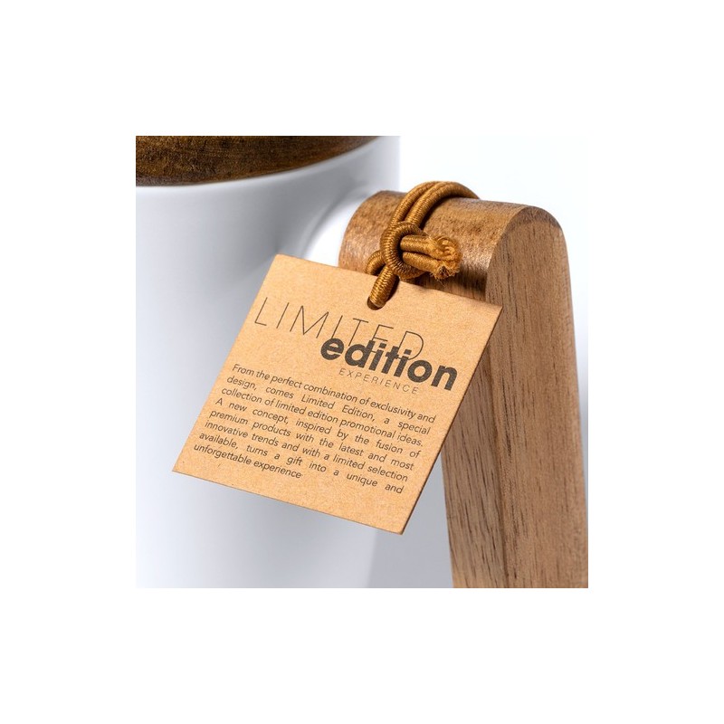 Tasse Édition Limitée Personnalisée Haruncal Matières : bois Couleurs : blanc accessoire événementiel unique